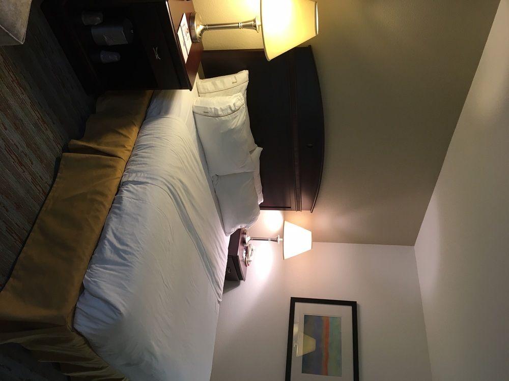 Holiday Inn Express West Jefferson By Ihg Экстерьер фото