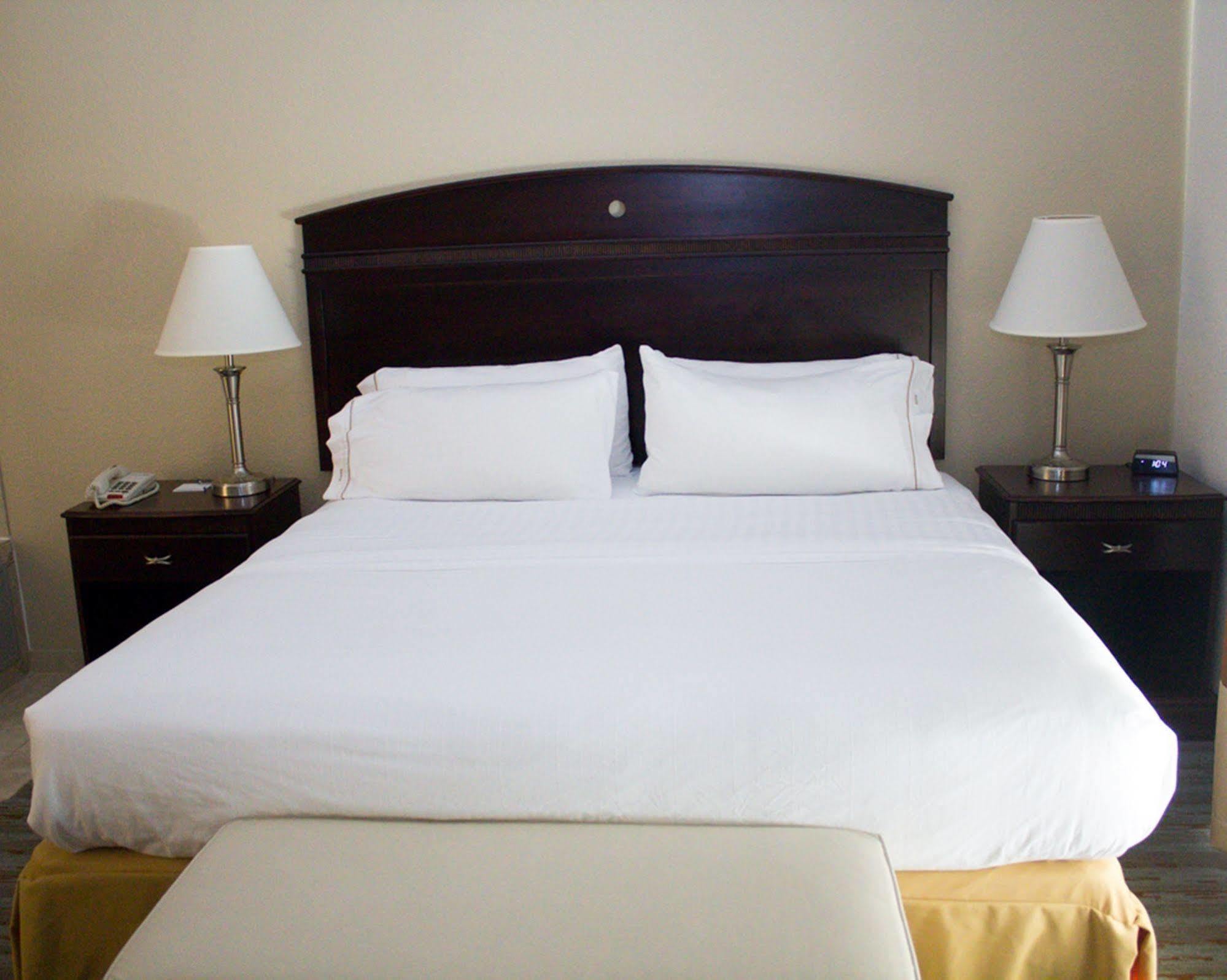 Holiday Inn Express West Jefferson By Ihg Экстерьер фото