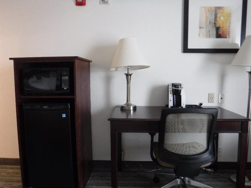 Holiday Inn Express West Jefferson By Ihg Экстерьер фото